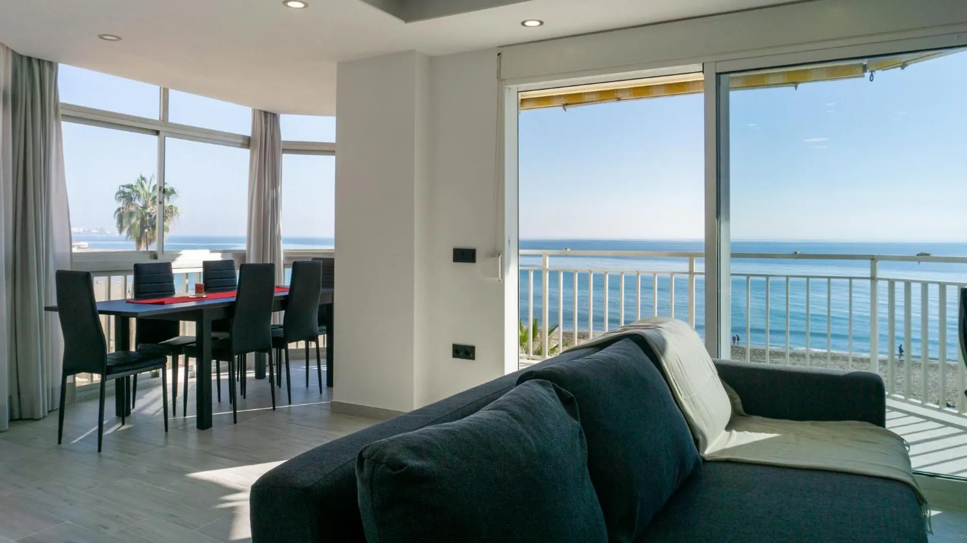 Seaside Fuengirola Apartment Malaga