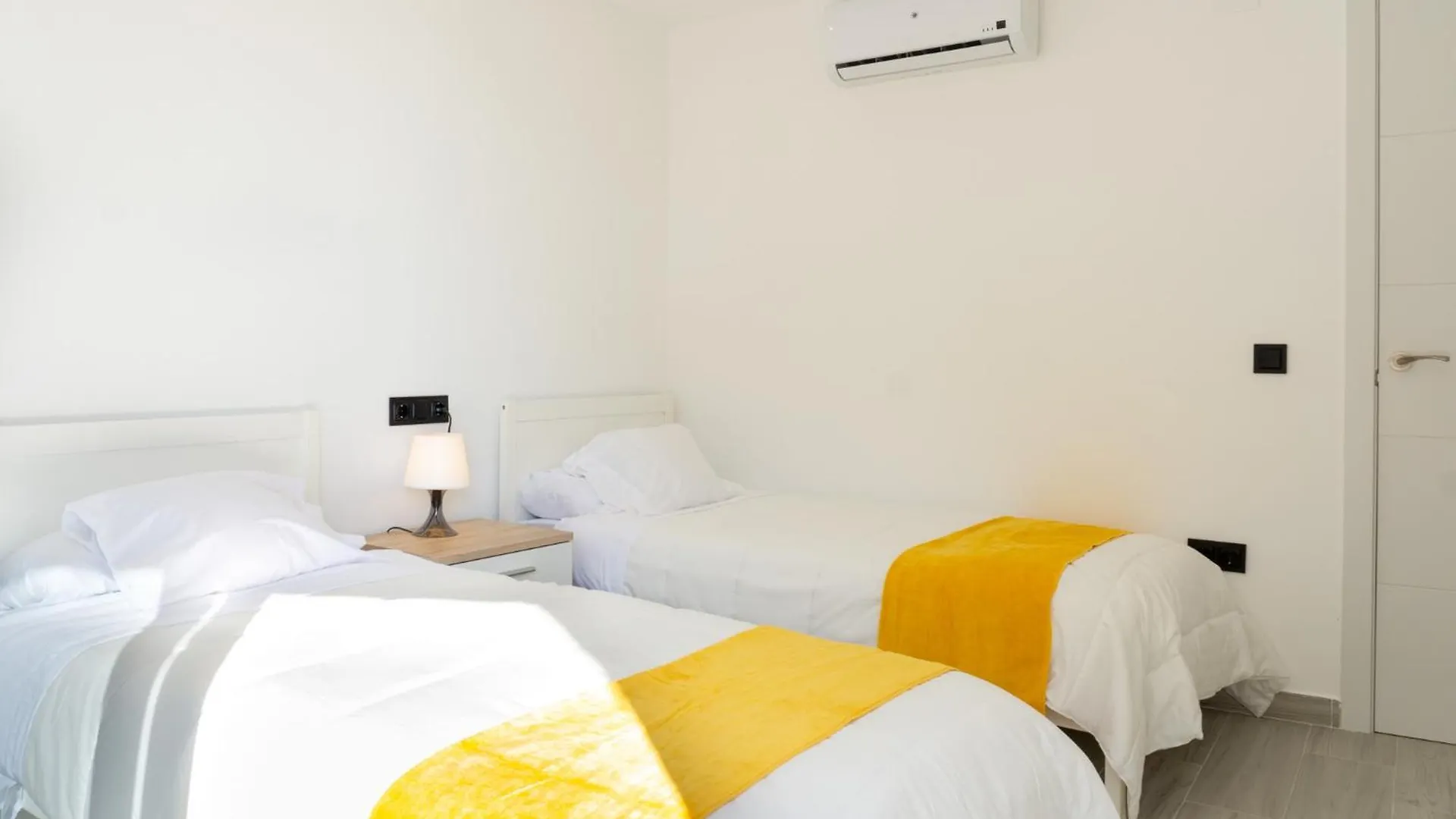 Seaside Fuengirola Apartment Malaga