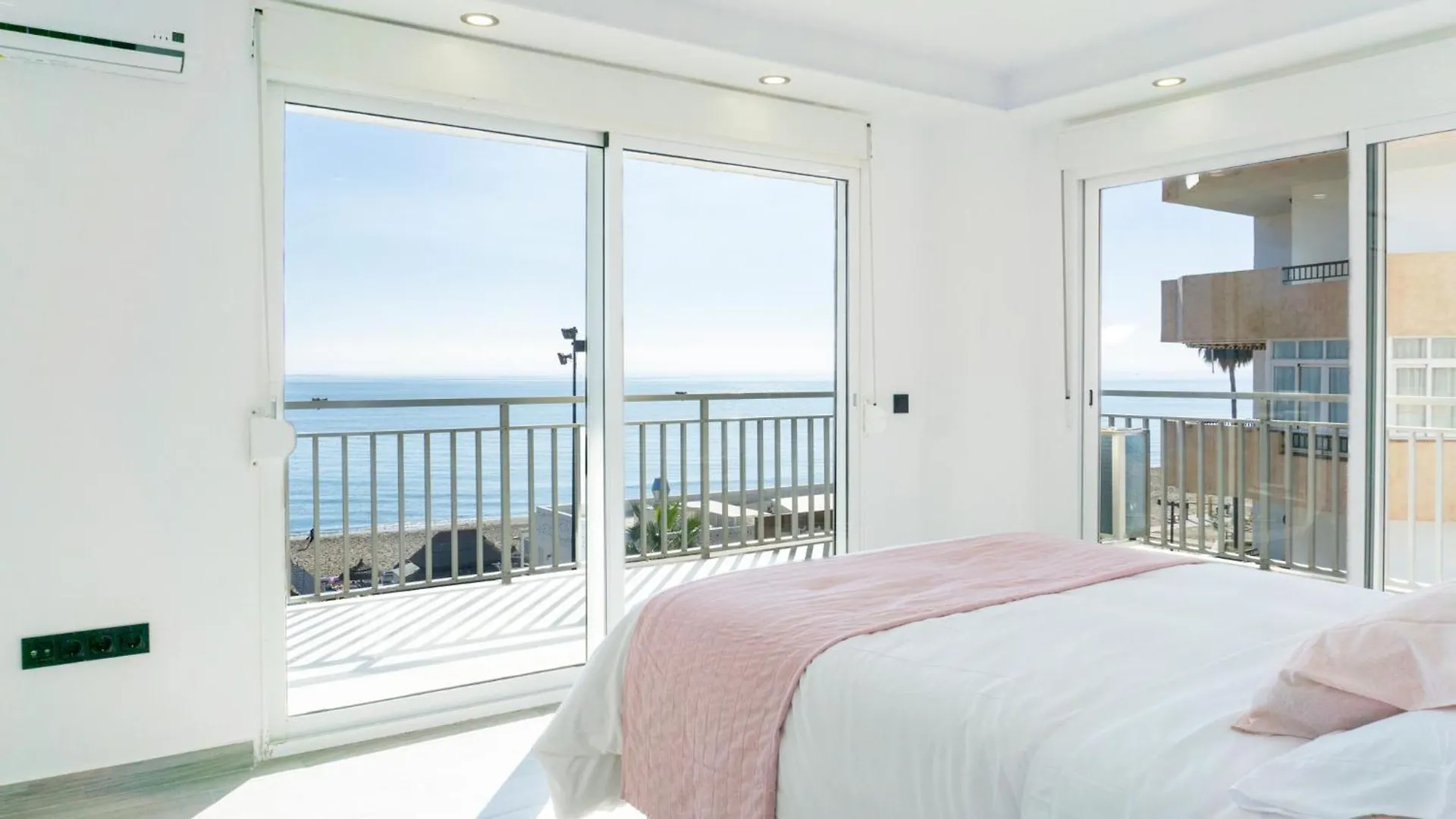 Seaside Fuengirola Apartment Malaga