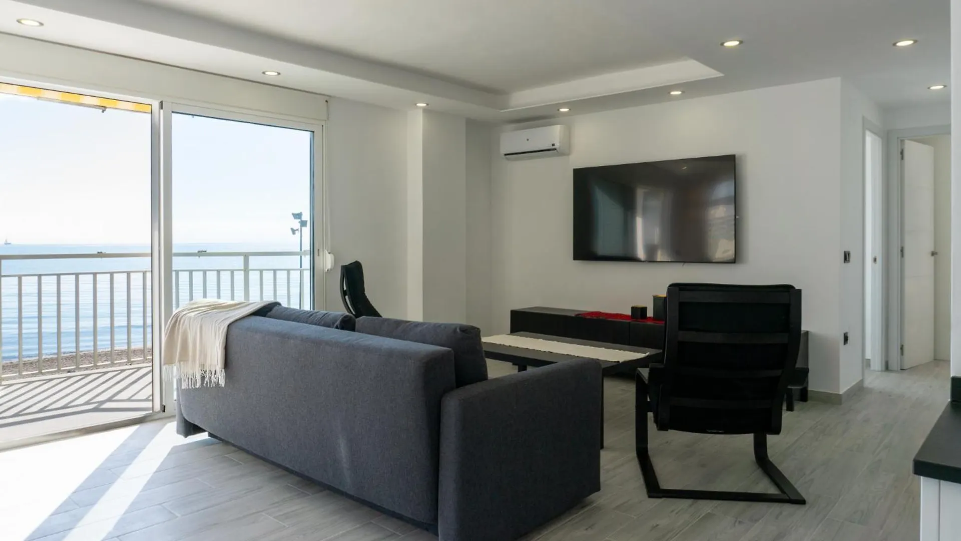 Seaside Fuengirola Apartment Malaga Spain