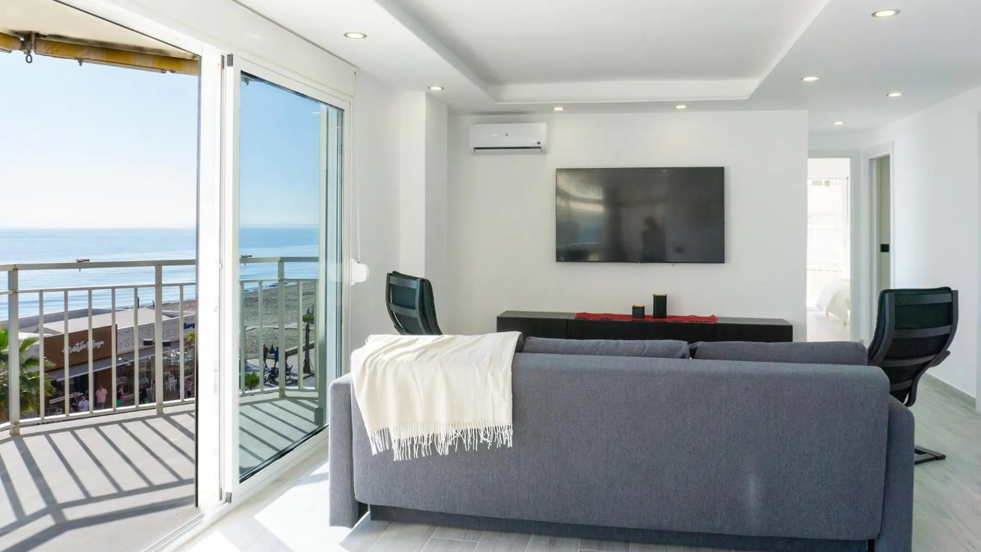 Seaside Fuengirola Apartment Malaga